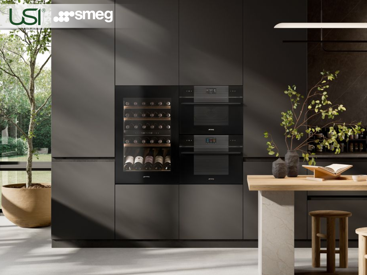 USI tủ rượu Smeg trong không gian bếp hiện đại