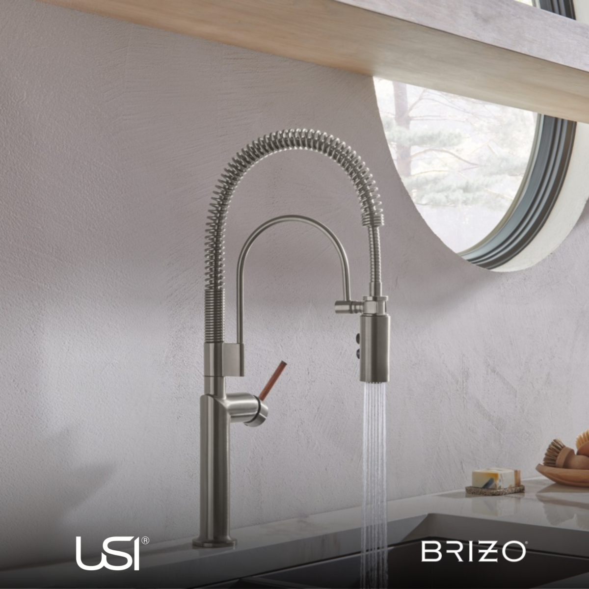 USI vòi bếp Brizo màu Chrome cao cấp